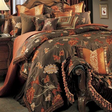 Michael Armani Bedding Set 